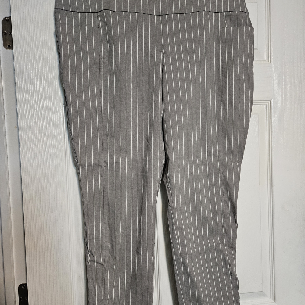 Apt. 9 Gray Striped Trousers